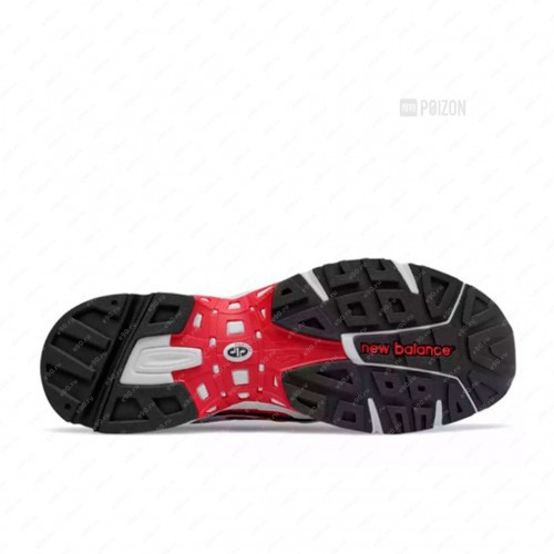 New Balance NB 827-3