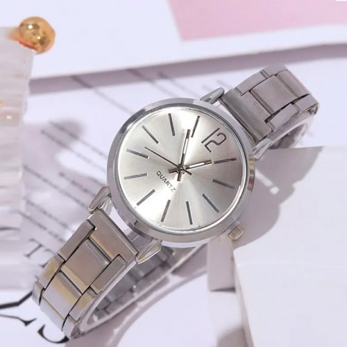 Комплект из женских кварцевых наручных часов и металлического браслета с надписью LOVE-2