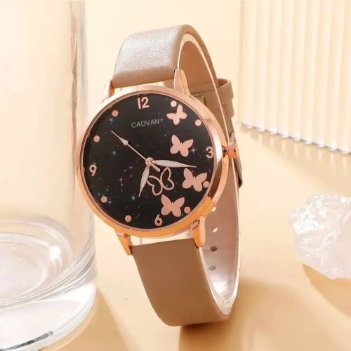 Подарочный набор. Кварцевые наручные часы и браслет 5 шт с искусственными черными вставками-2