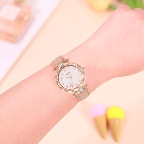 Набор женский DIJANES, кварцевые наручные часы 34 мм, браслеты 4 шт со стразами