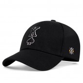 Cap Baseball cap in R’n’B style with a curved visor and “K” embroidery